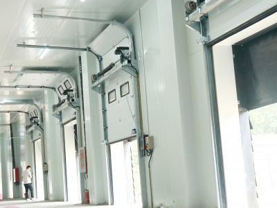 Vertical Lift Cold Storage Door